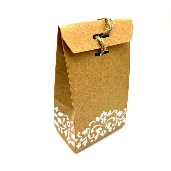 Kraft  Favor boxes (pack of 5) with string and labels